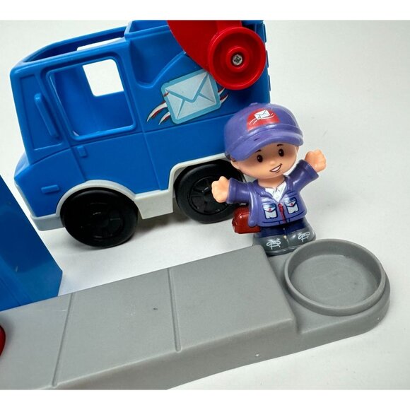 Fisher Price Little People Sending Love Mail Truck Mailbox Carrier 4 Letters Toy - Picture 5 of 16